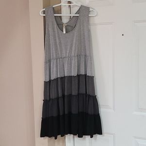 Feathers 🪶 Brand 2X Dress